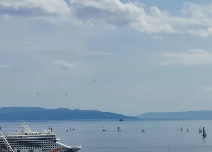 Apartamento Downtown Fiume, Underground Garage Within The